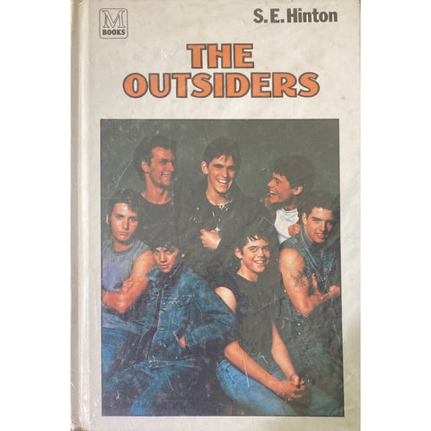 ISBN: 9780333243190 / 0333243196 - The Outsiders by S.E. Hinton [1987]